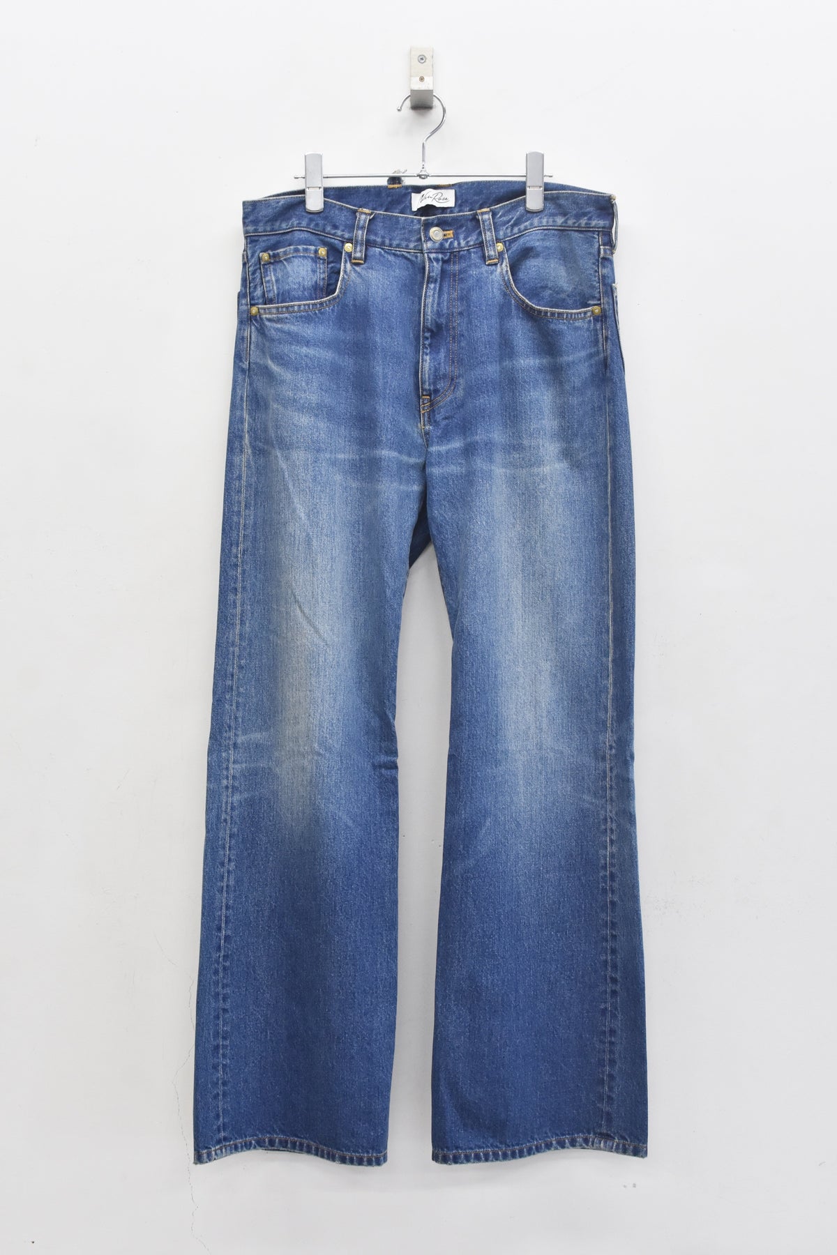 【ご予約商品】MIDDLE FIT FLARE PANTS (Distressed finish）