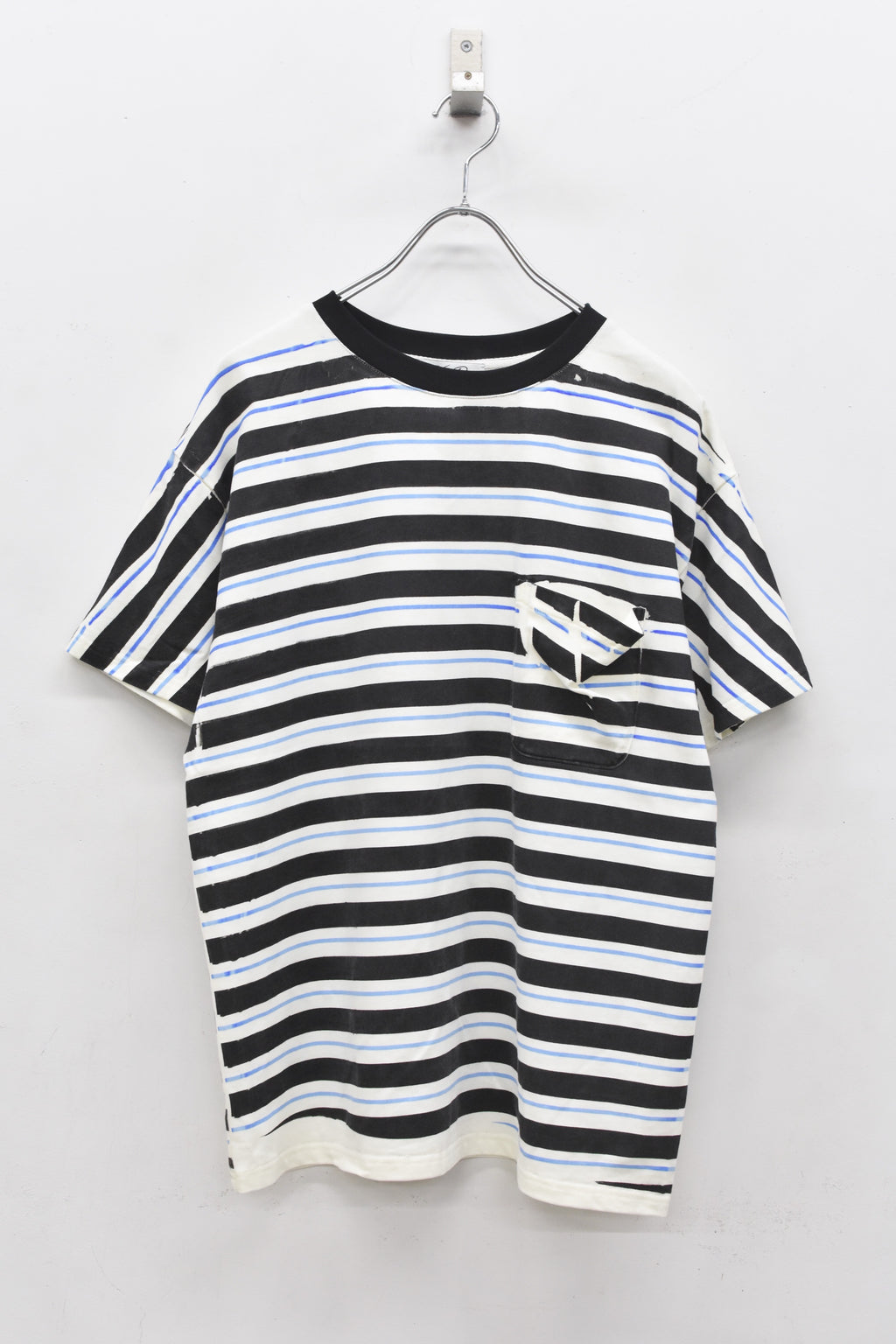 【ご予約商品】DIAGONAL STRIPE PRINT Tee