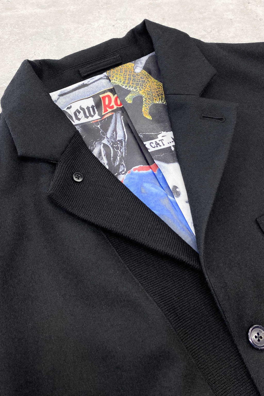 【NEW】　WOOL SERGE ASYMMETRY LAPEL JK / Lining all-over print
