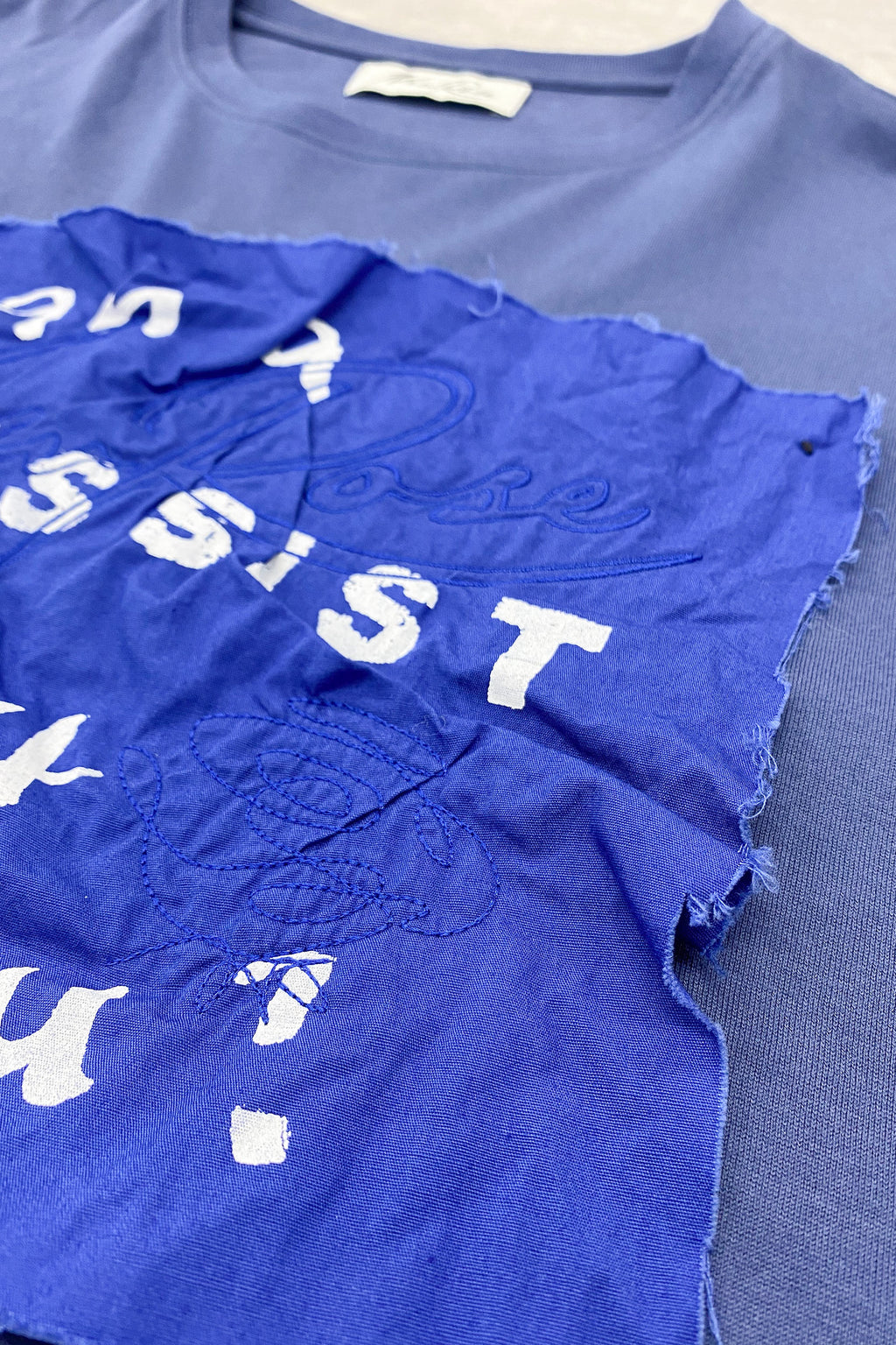 EMBROIDERY WRINKLEWORK LONG-SLEEVE Tee/ print