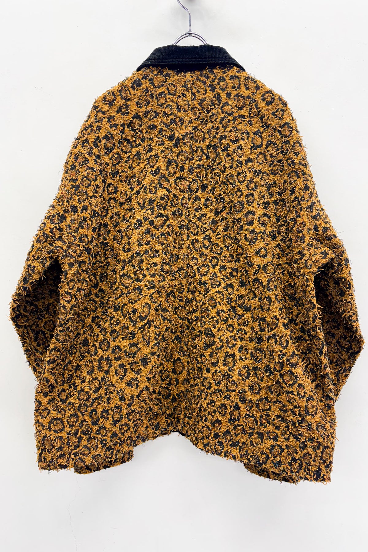 【NEW】　LEOPARD JACQUARD NEEDLE PUNCH CHORE JACKET