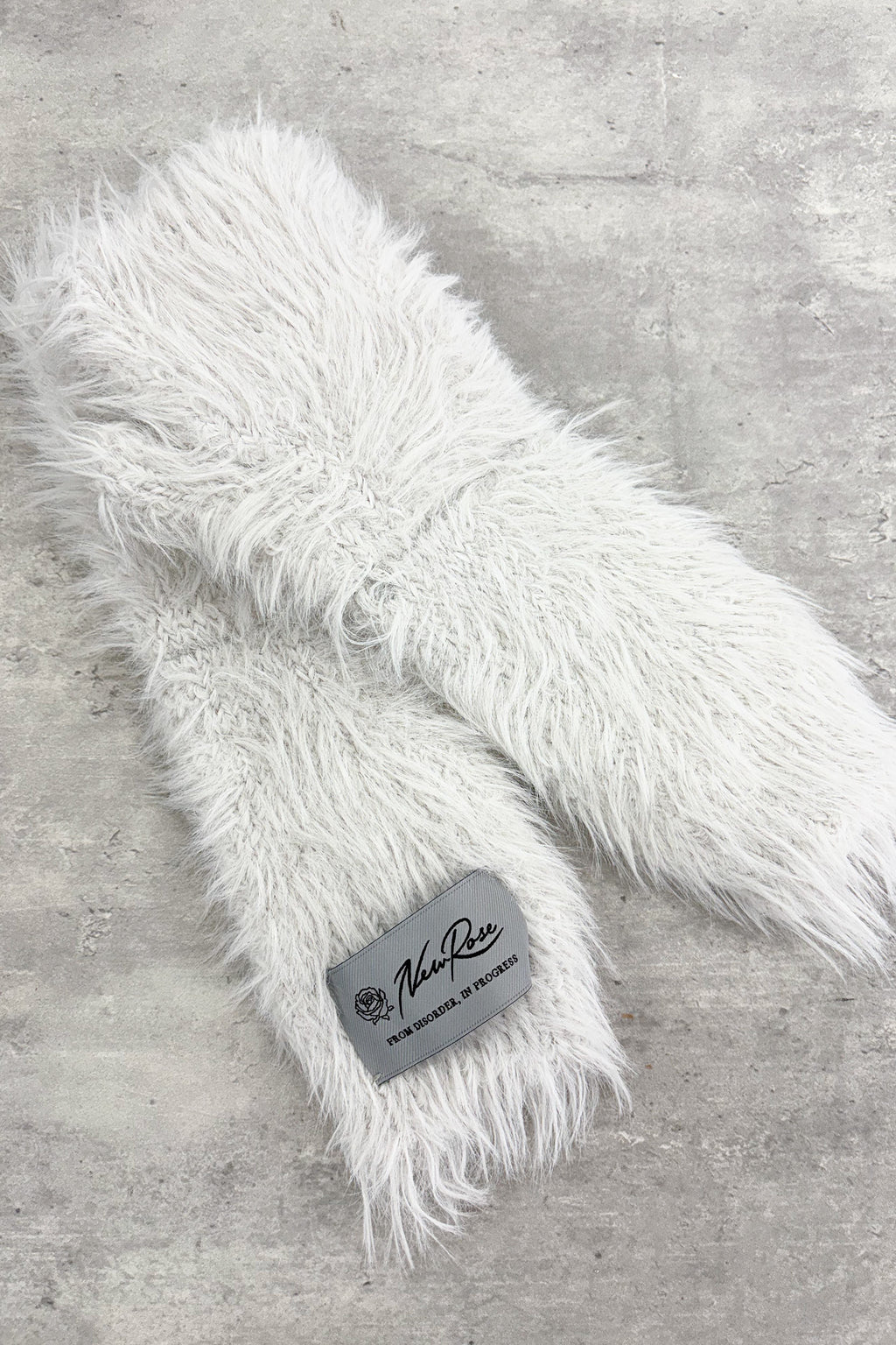 【NEW】　SHAGGY KNIT FINGERLESS GLOVES