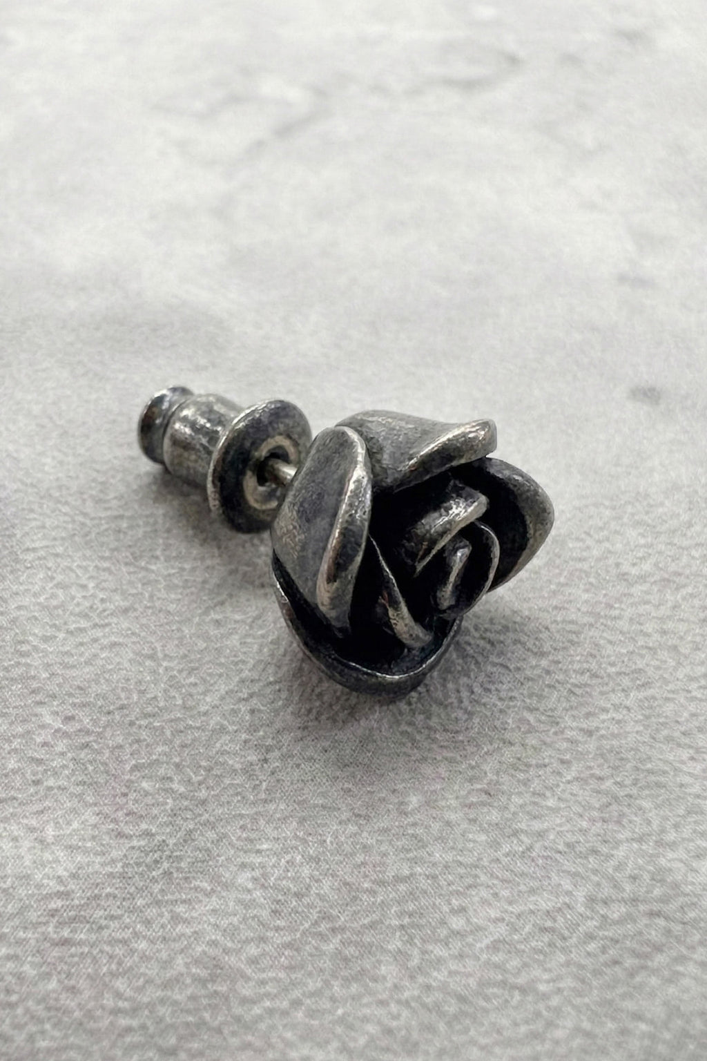 【NEW】　ROSE PIERCED EARRING