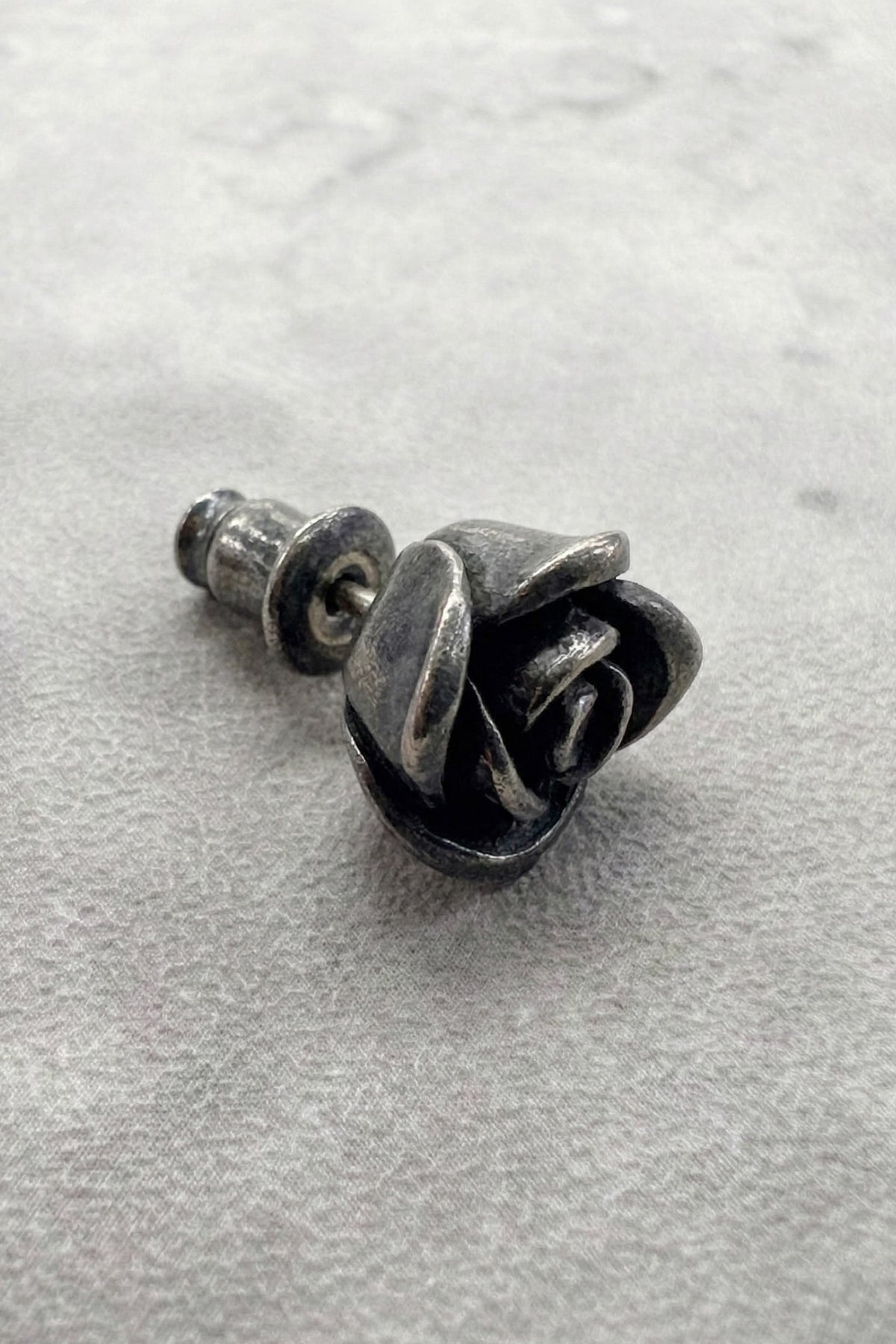 【NEW】　ROSE PIERCED EARRING