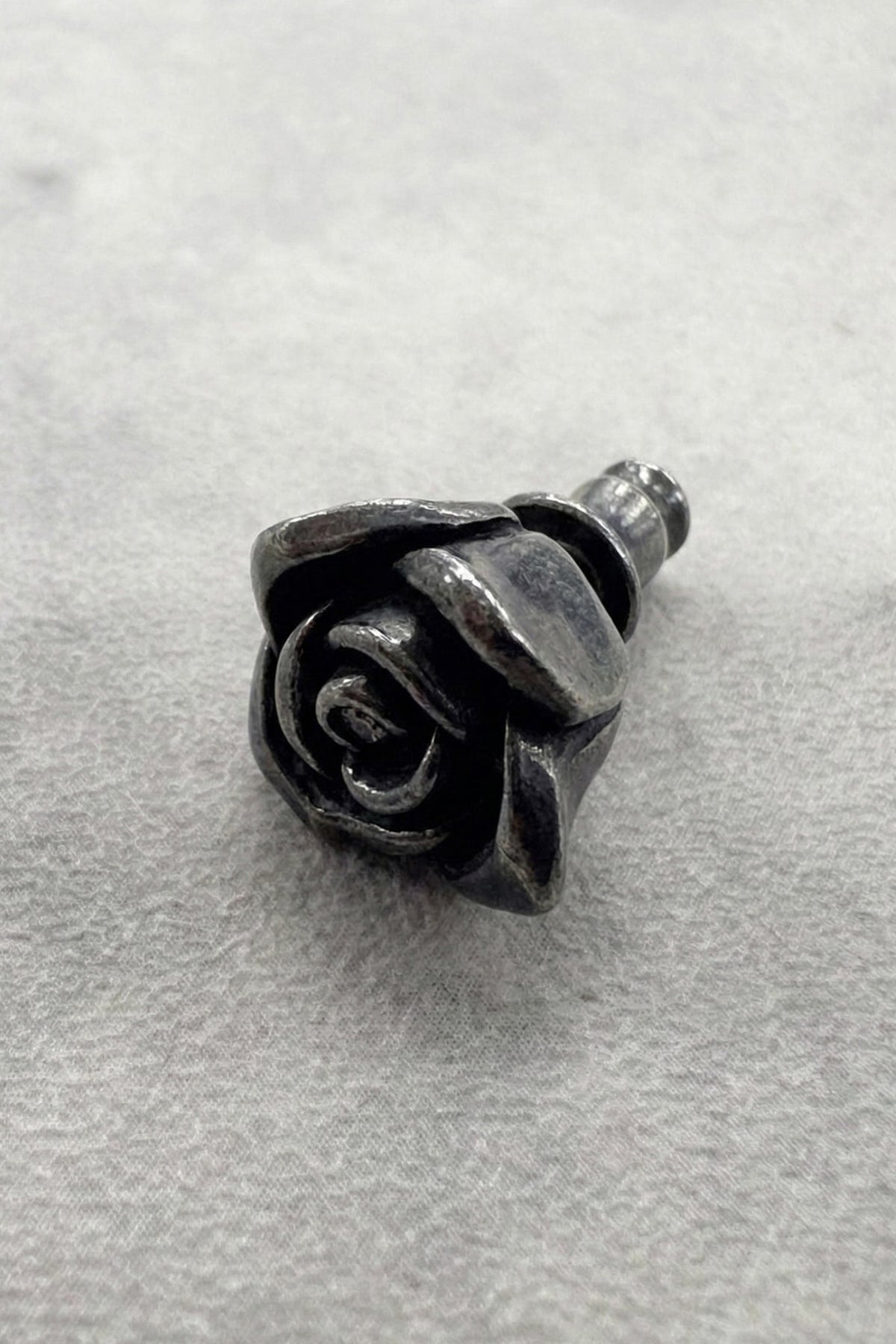 【NEW】　ROSE PIERCED EARRING