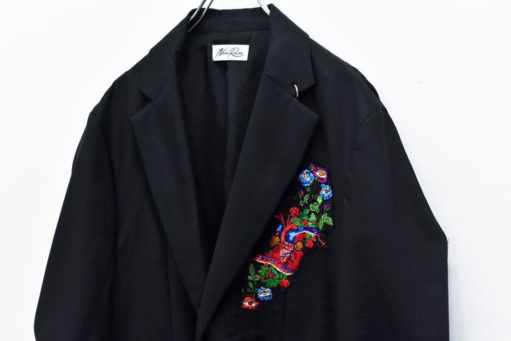 Tuck Sleeve Jacket / hand embroidery