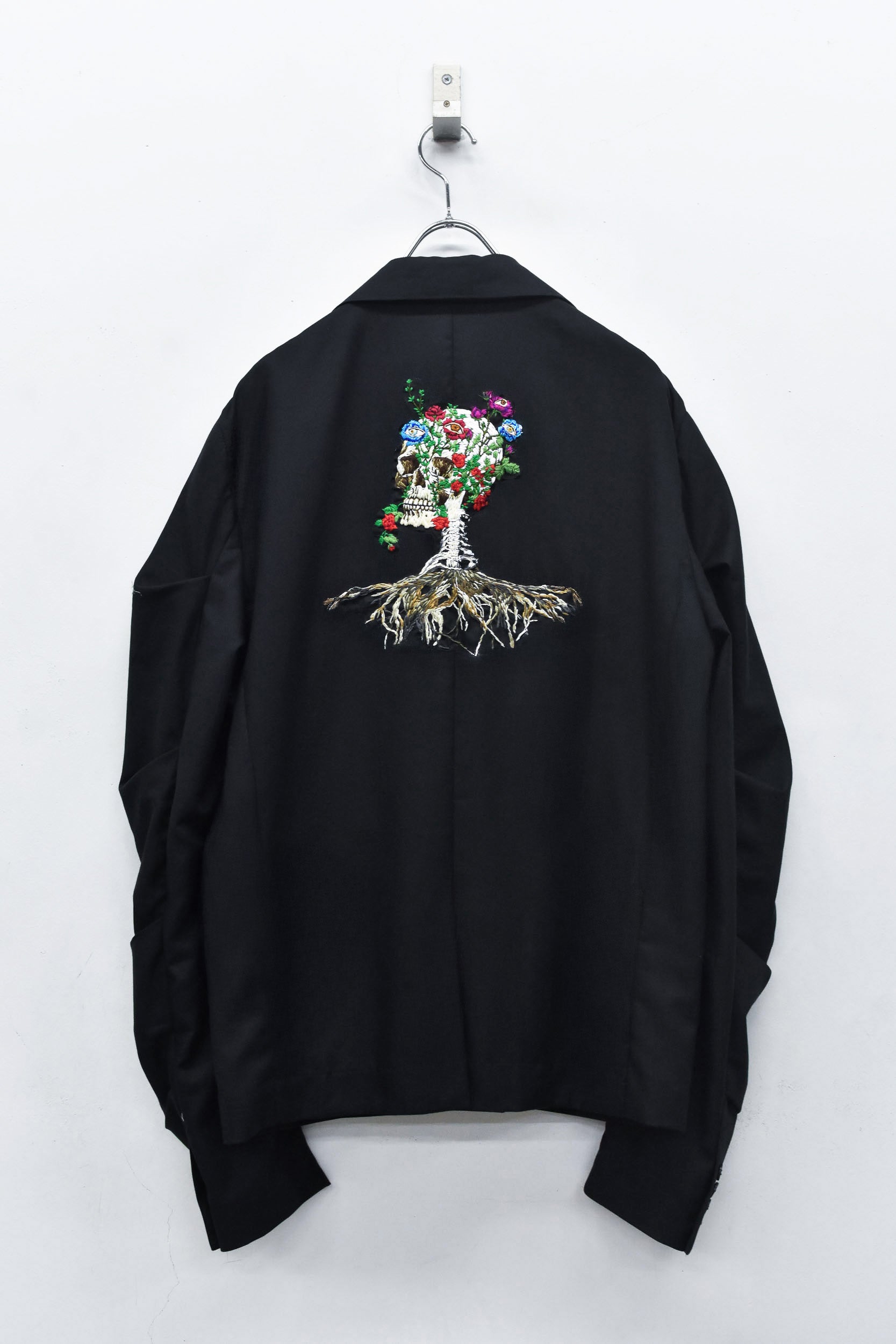 Tuck Sleeve Jacket / hand embroidery