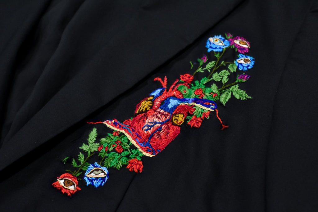 Tuck Sleeve Jacket / hand embroidery