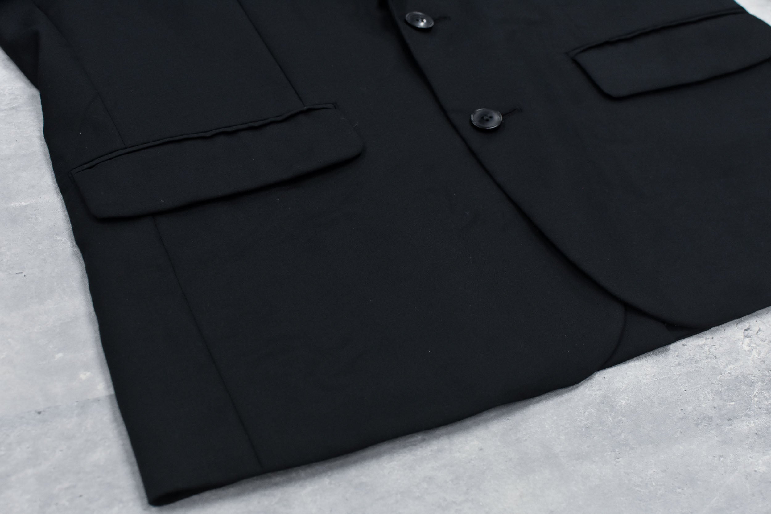 Tuck Sleeve Jacket / hand embroidery