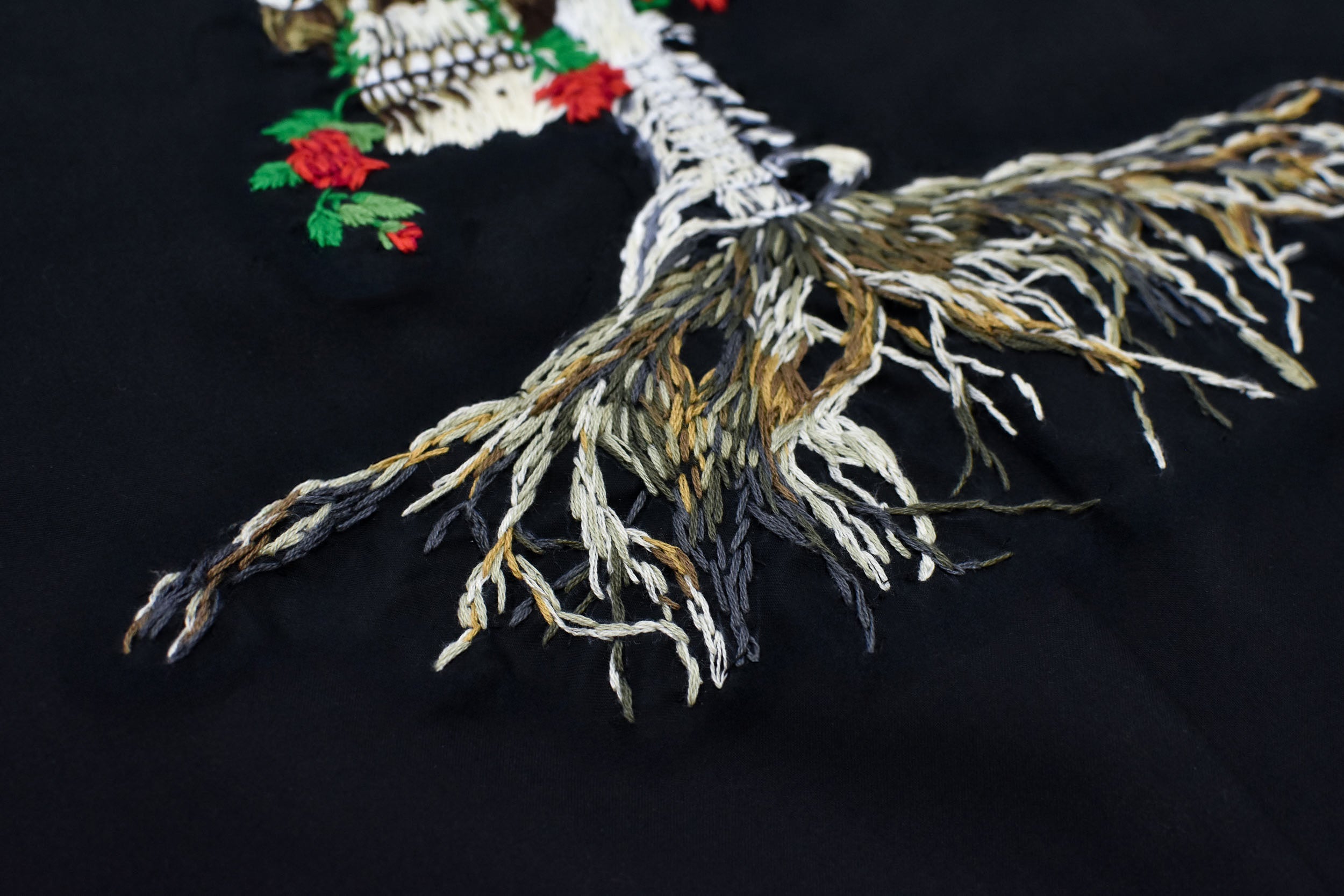 Tuck Sleeve Jacket / hand embroidery