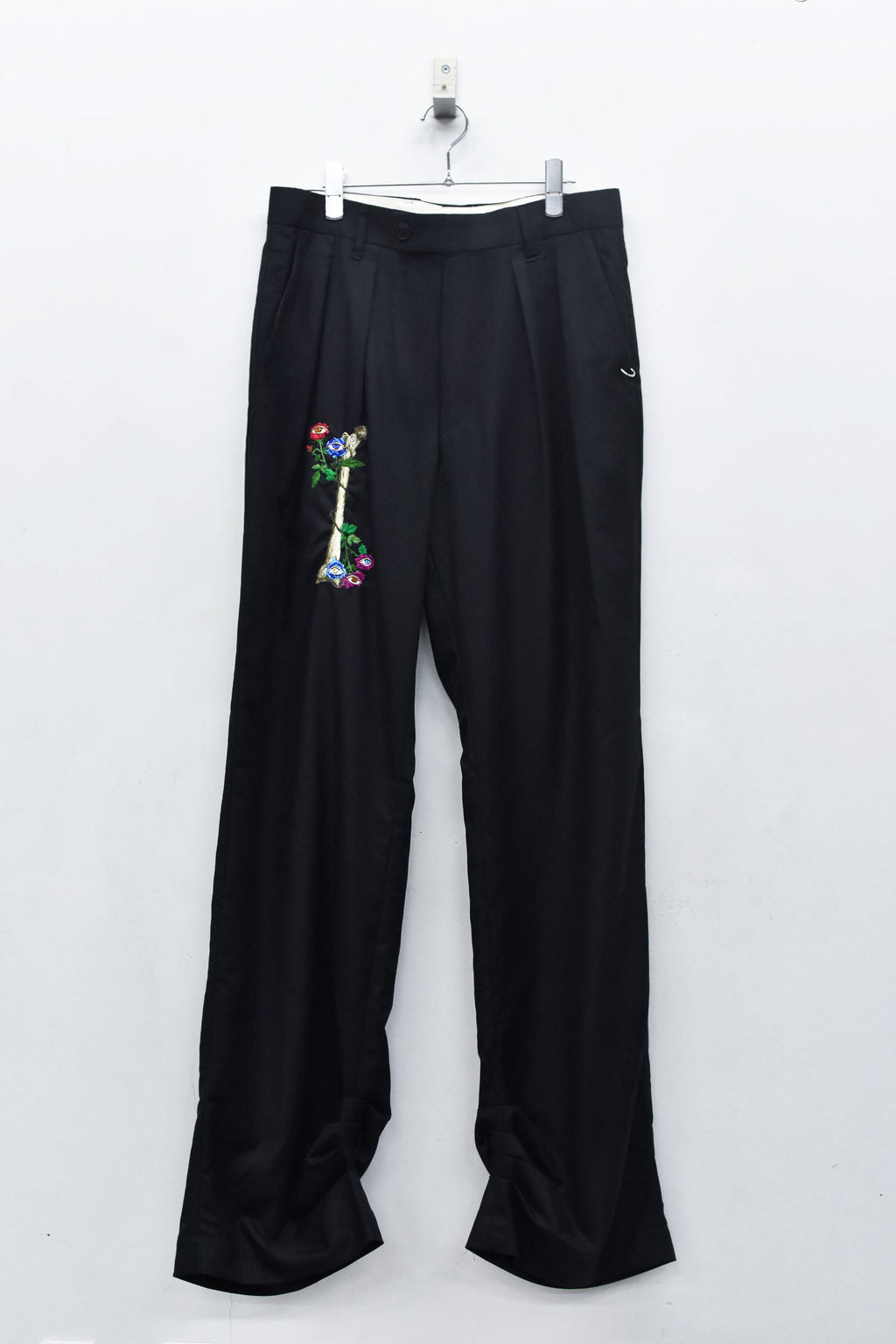 Tuck Hem Pants / hand embroidery