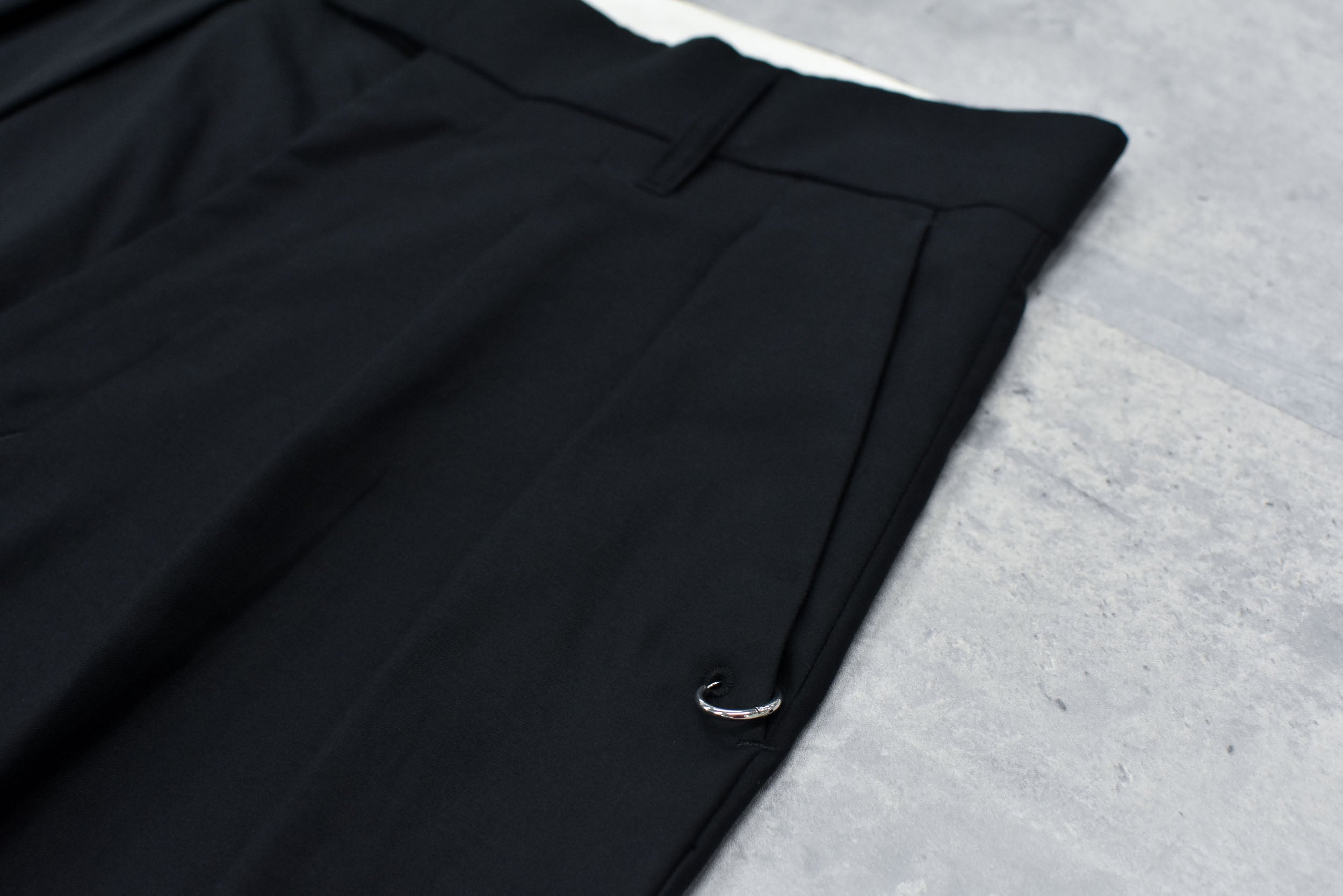 Tuck Hem Pants / hand embroidery