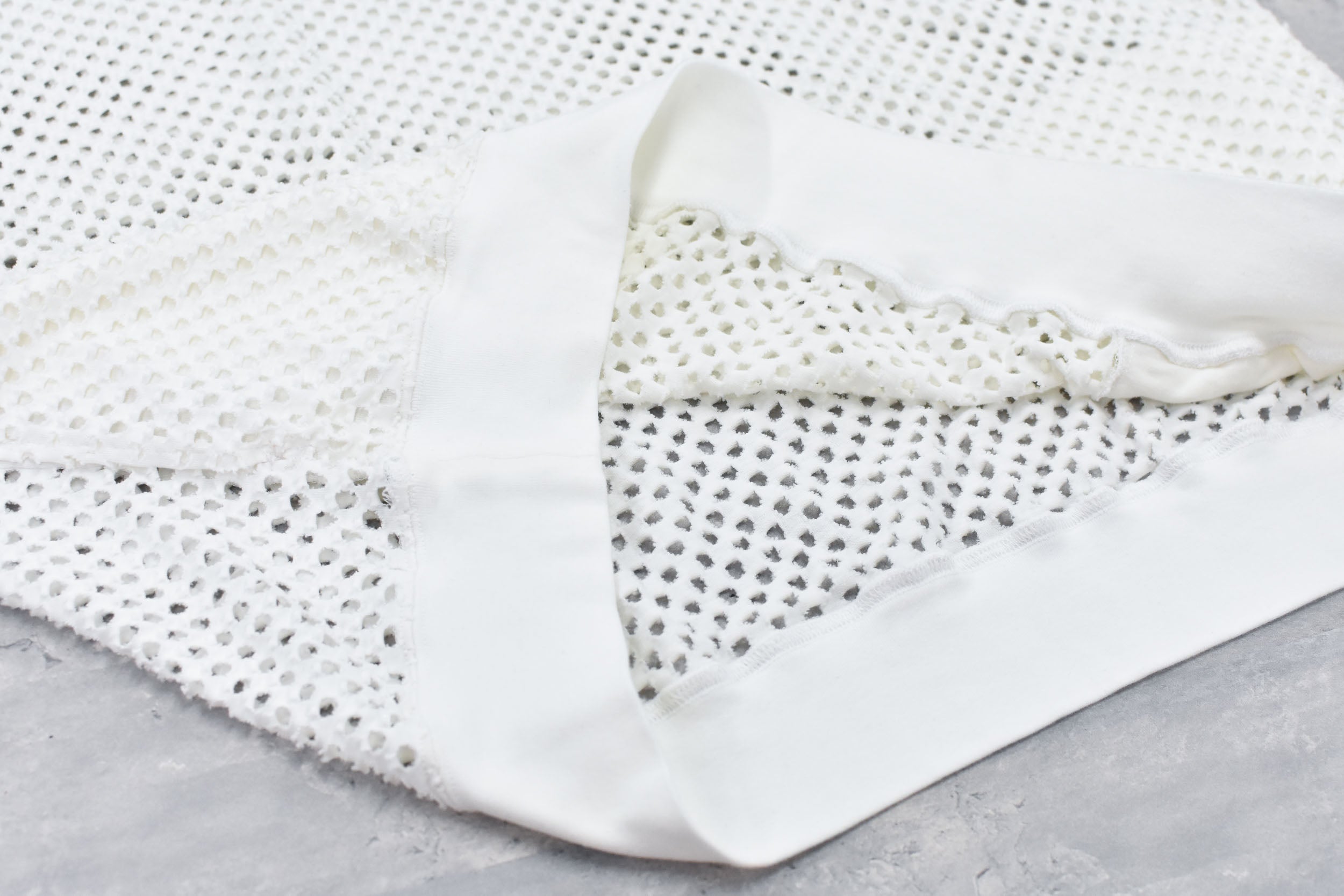 Punched Fabric Side Pocket T-shirt