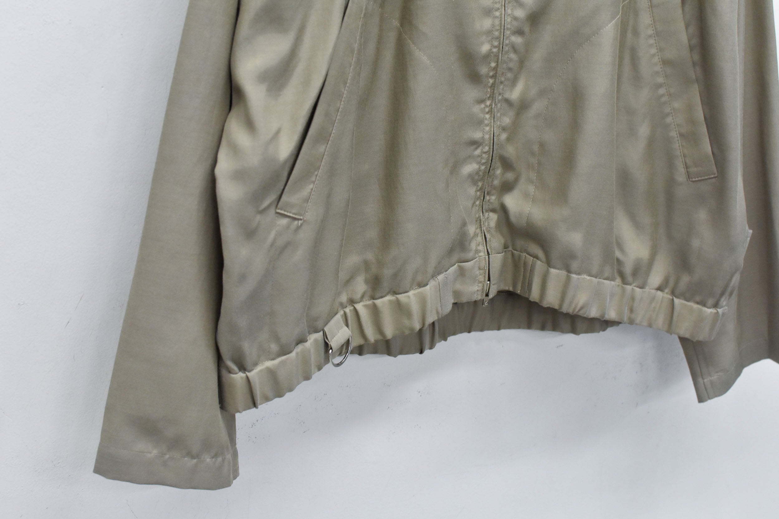 Embroidery Wrinklework Blouson