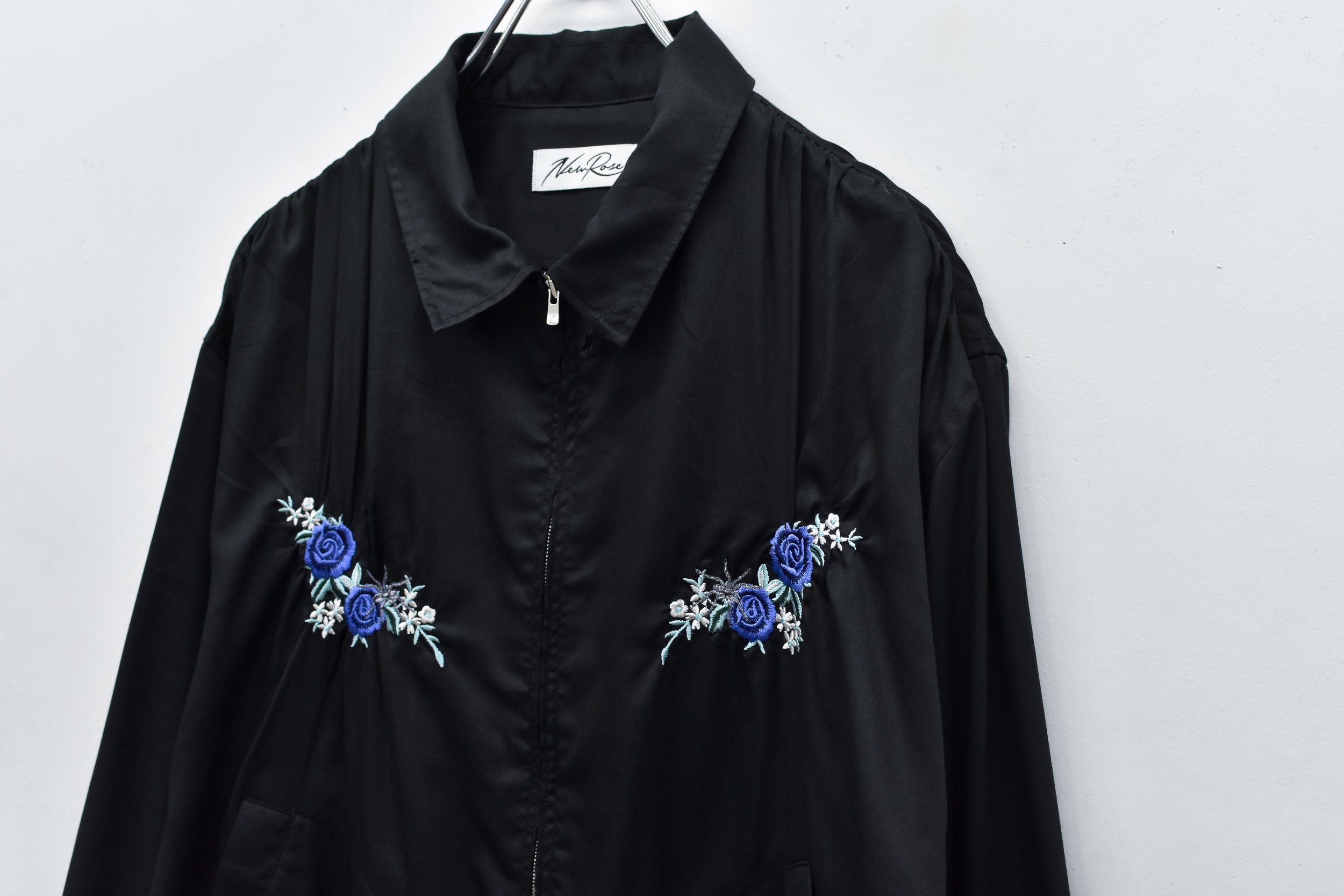 Embroidery Wrinklework Blouson