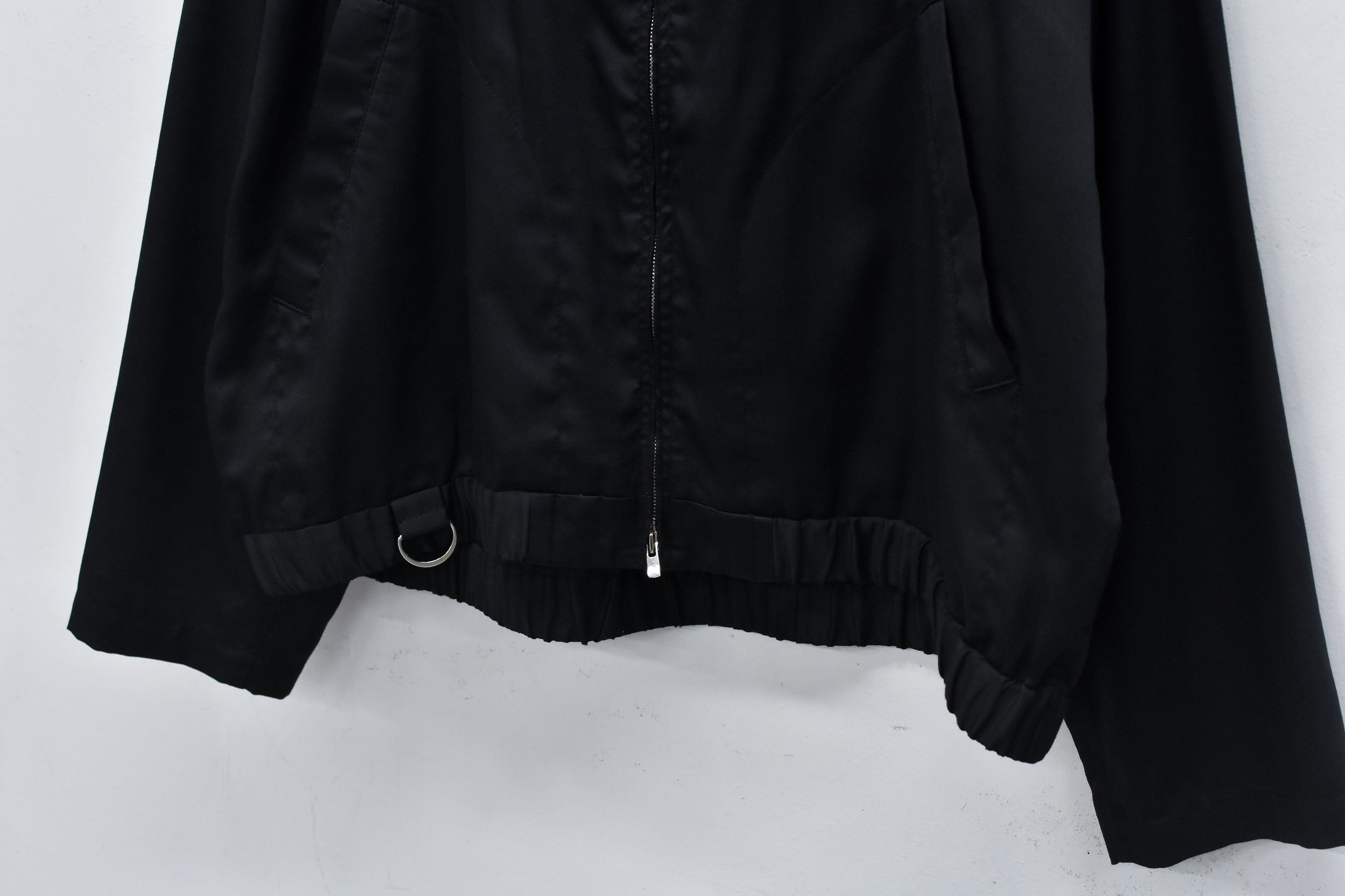 Embroidery Wrinklework Blouson