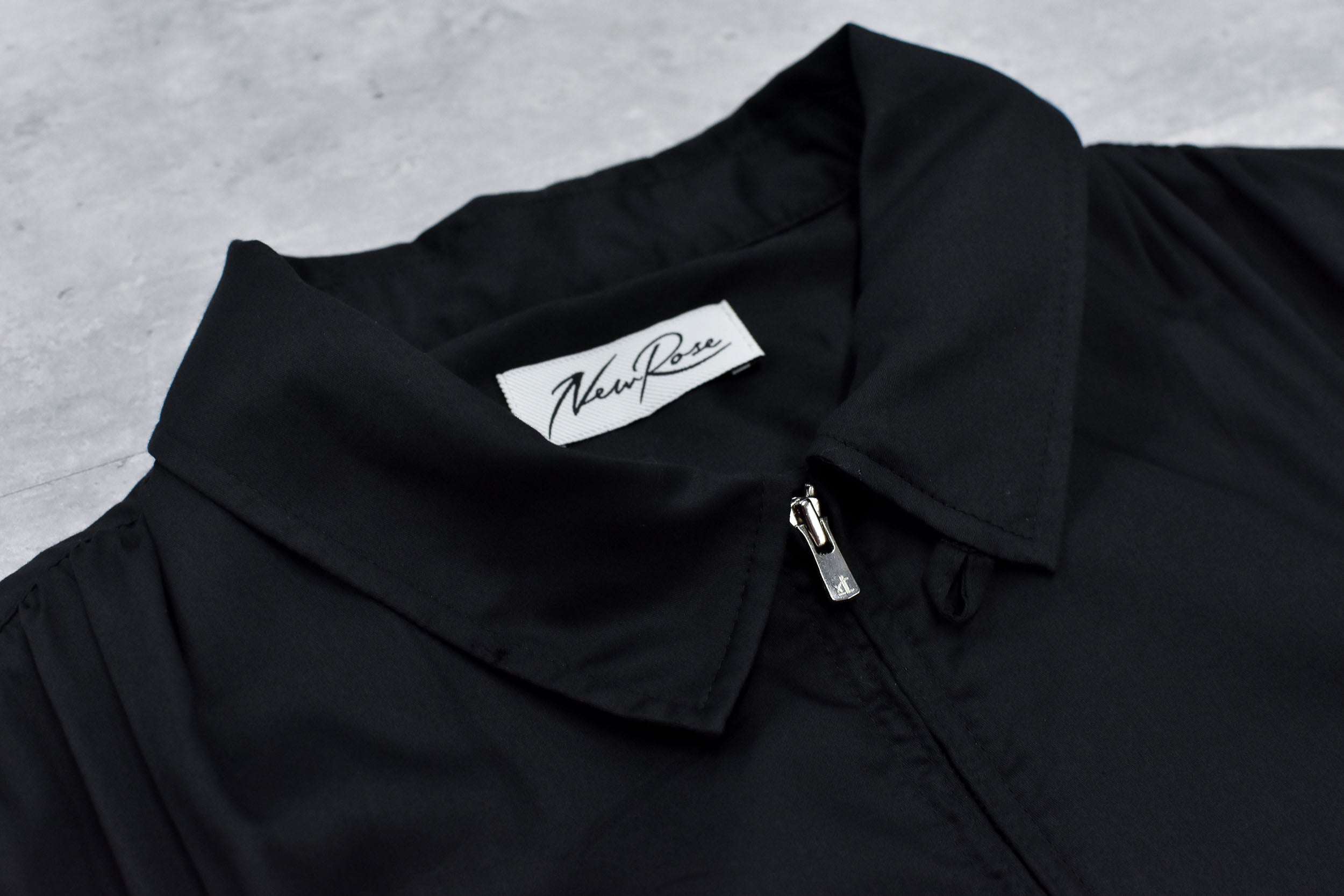 Embroidery Wrinklework Blouson