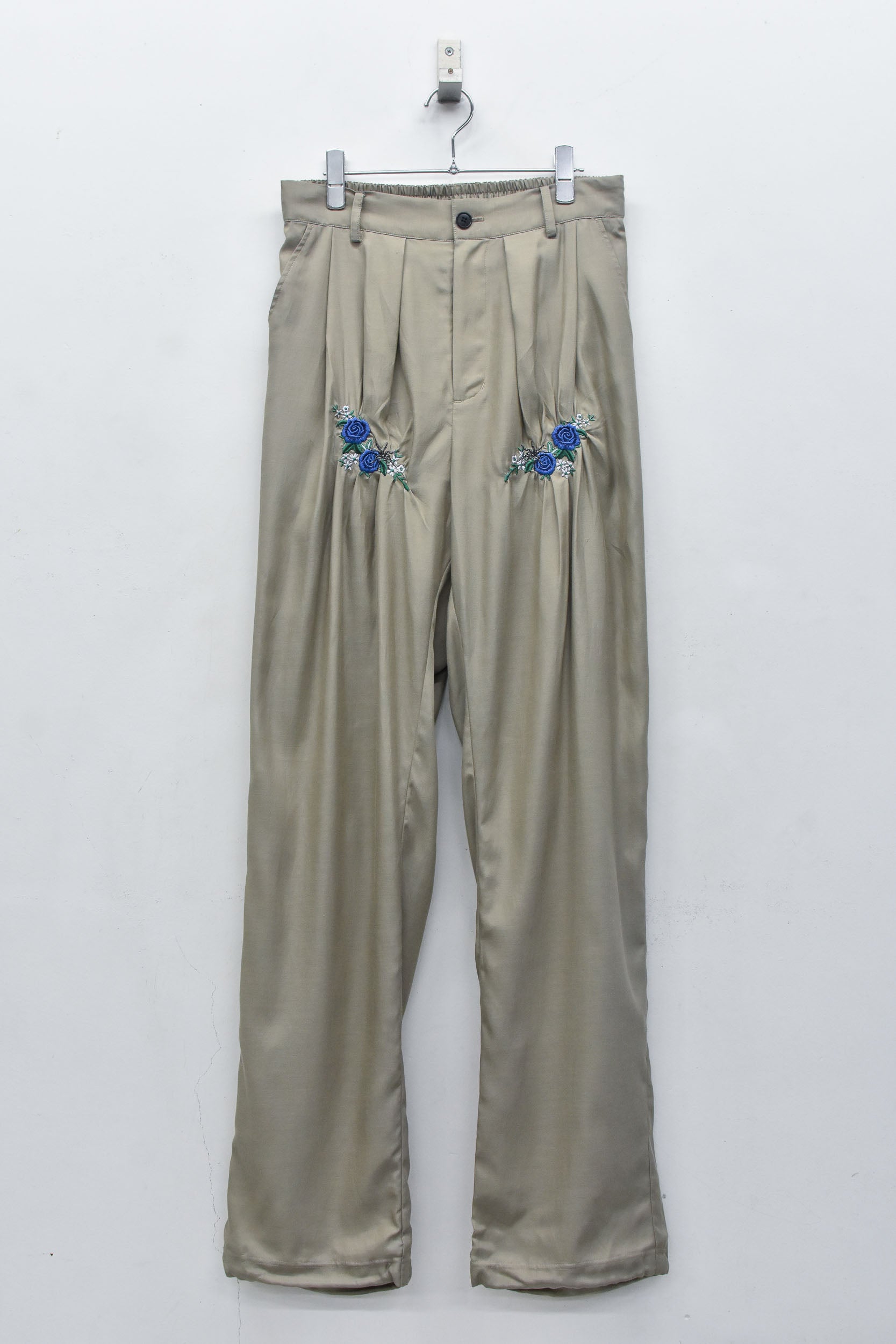 Embroidery Wrinklework Tuck Pants