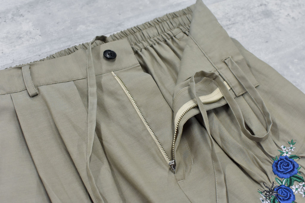 Embroidery Wrinklework Tuck Pants