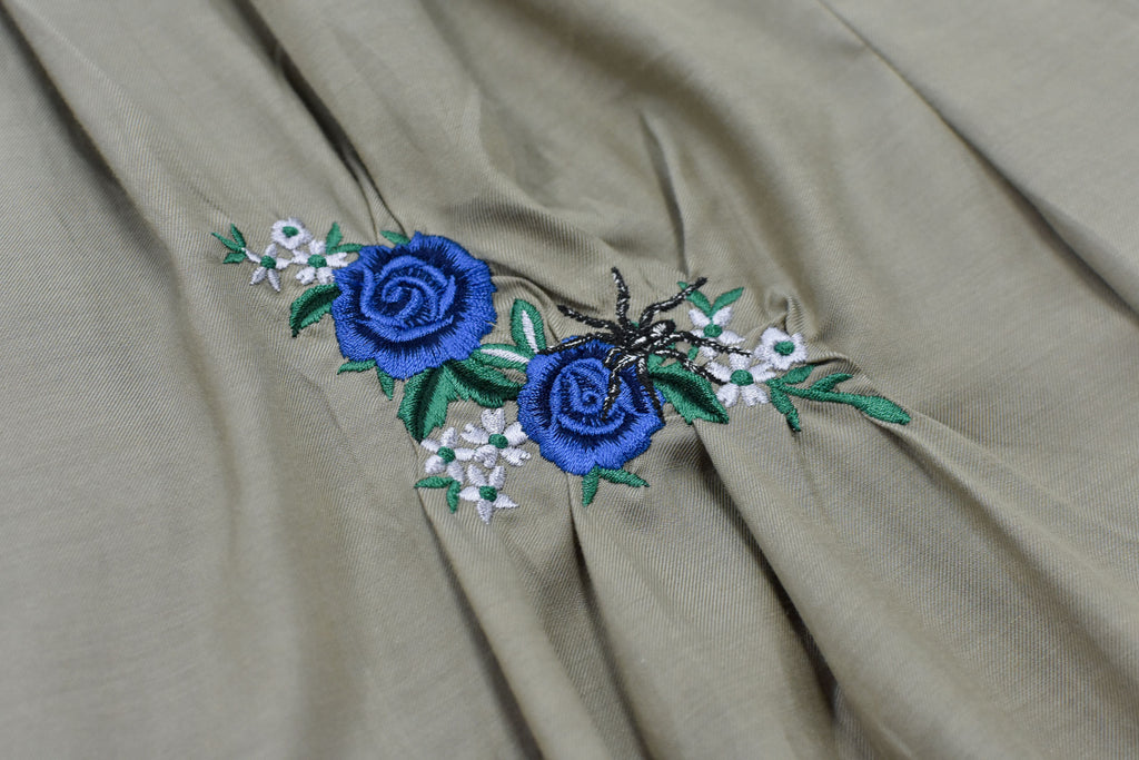 Embroidery Wrinklework Tuck Pants