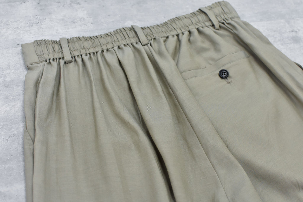 Embroidery Wrinklework Tuck Pants
