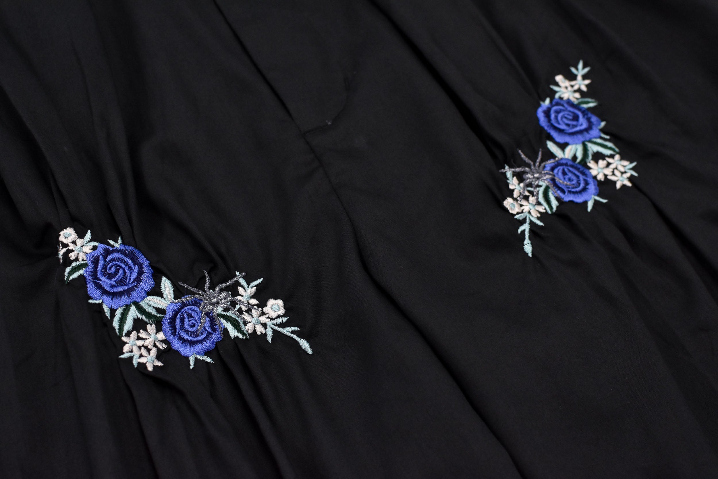 Embroidery Wrinklework Tuck Pants