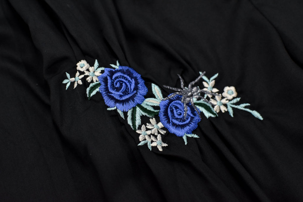 Embroidery Wrinklework Tuck Pants