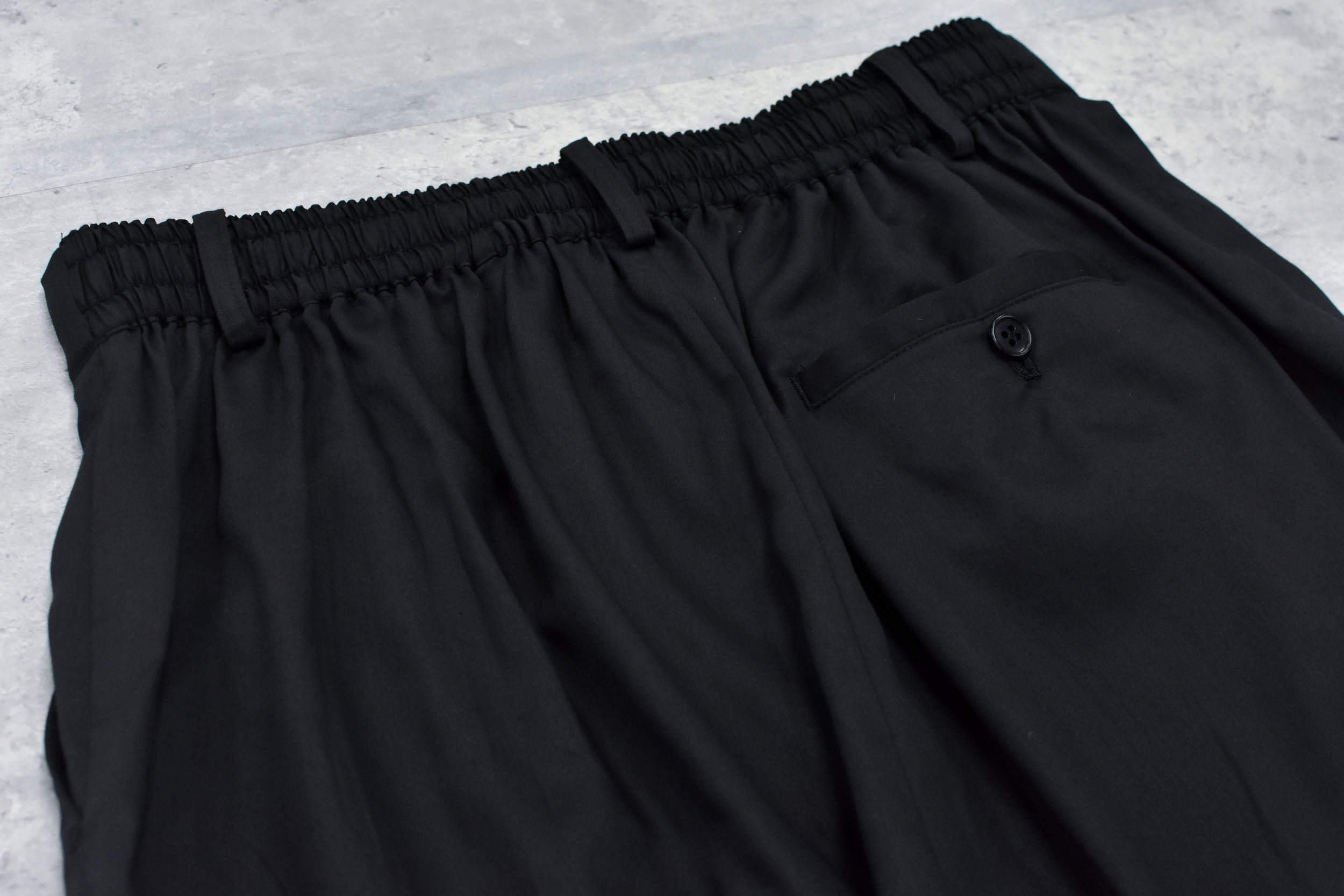 Embroidery Wrinklework Tuck Pants