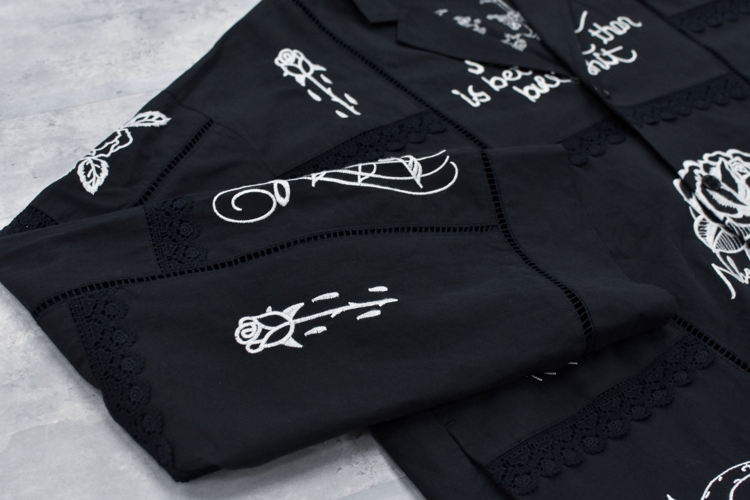 Ladder Race×Embroidery Jacket