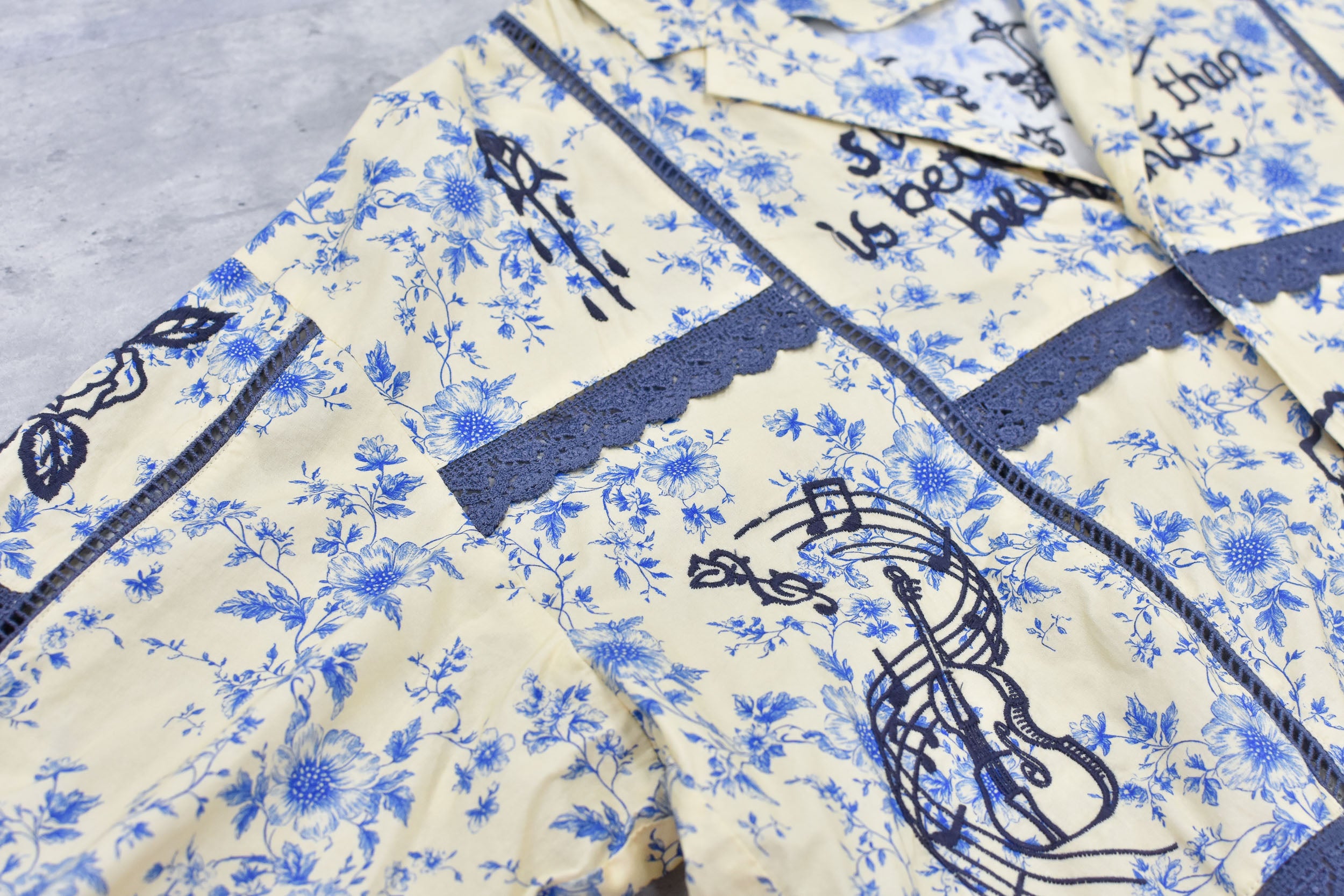 Ladder Race×Embroidery Jacket