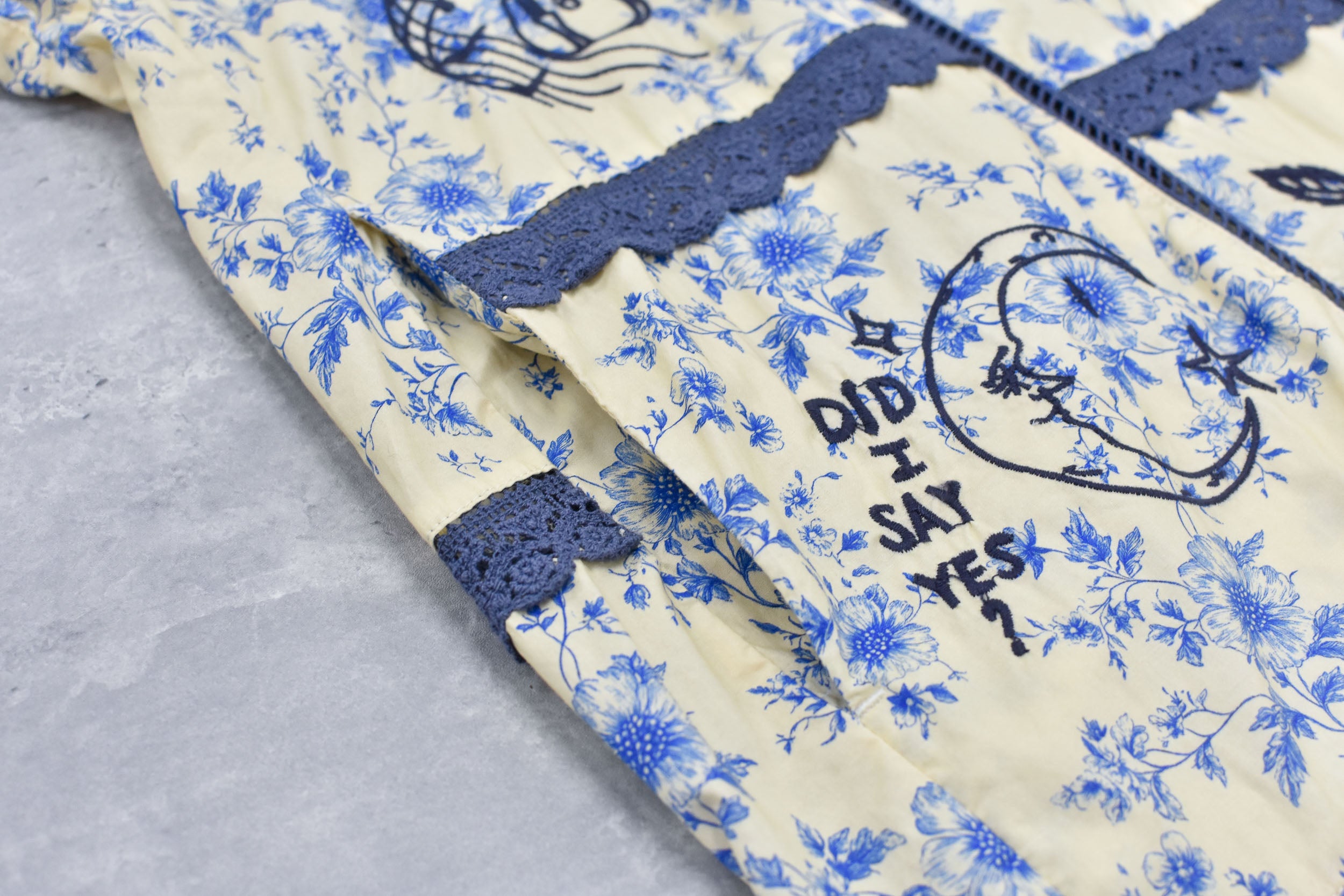 Ladder Race×Embroidery Jacket