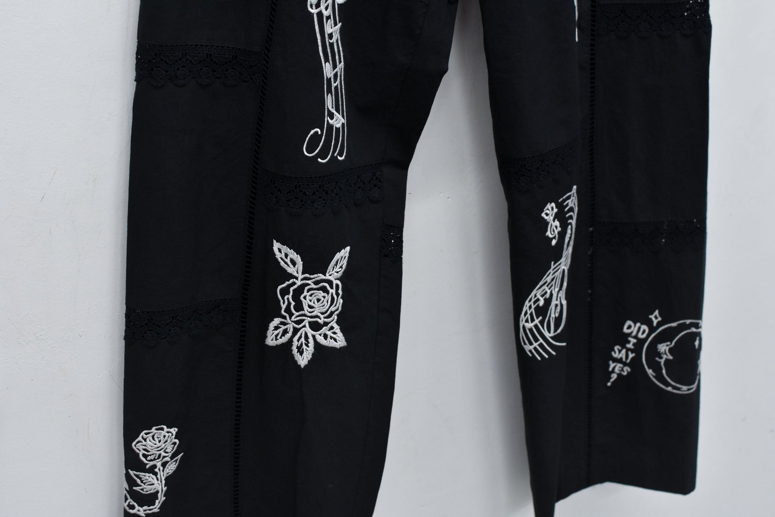 Ladder Race×Embroidery Pants