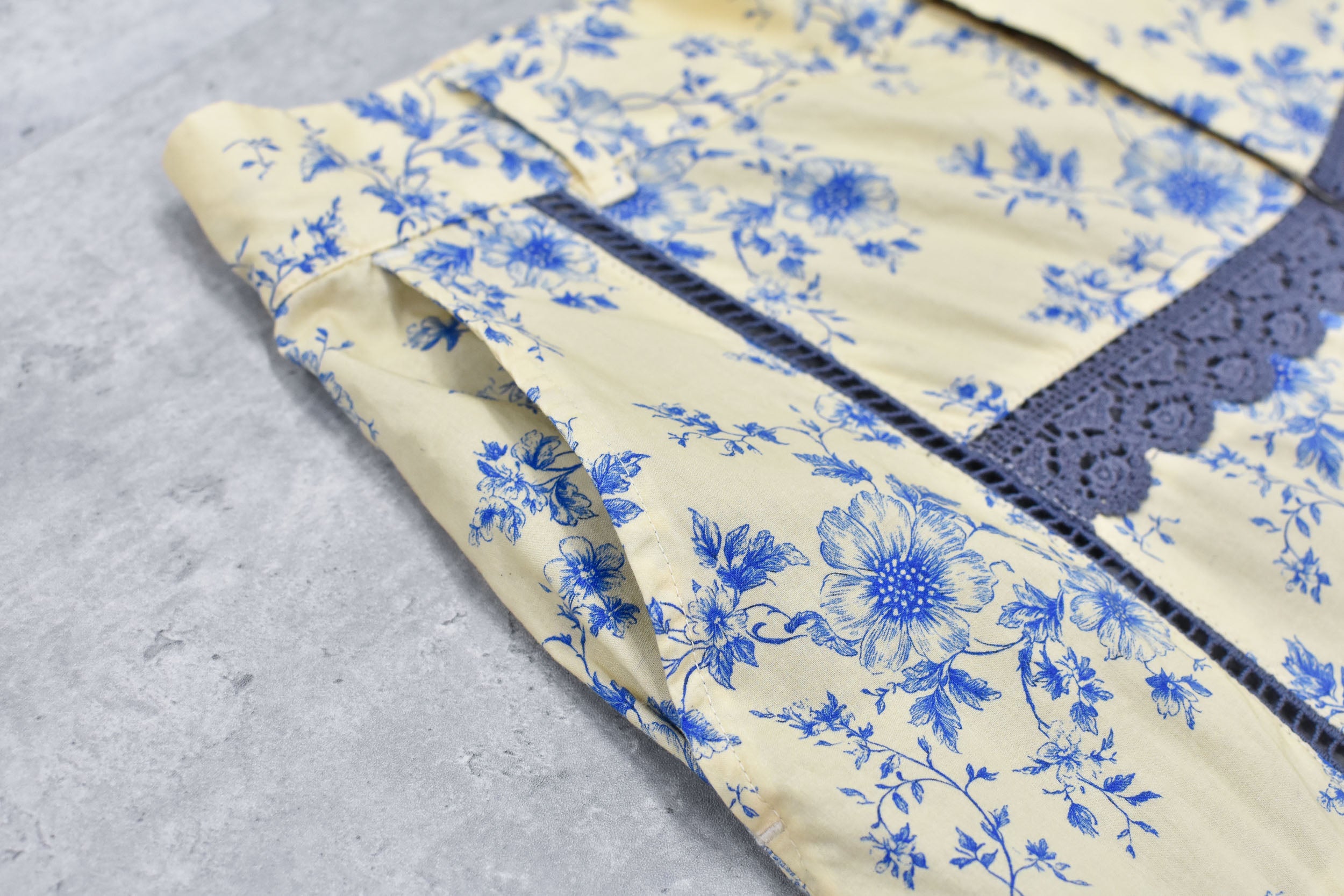 Ladder Race×Embroidery Pants