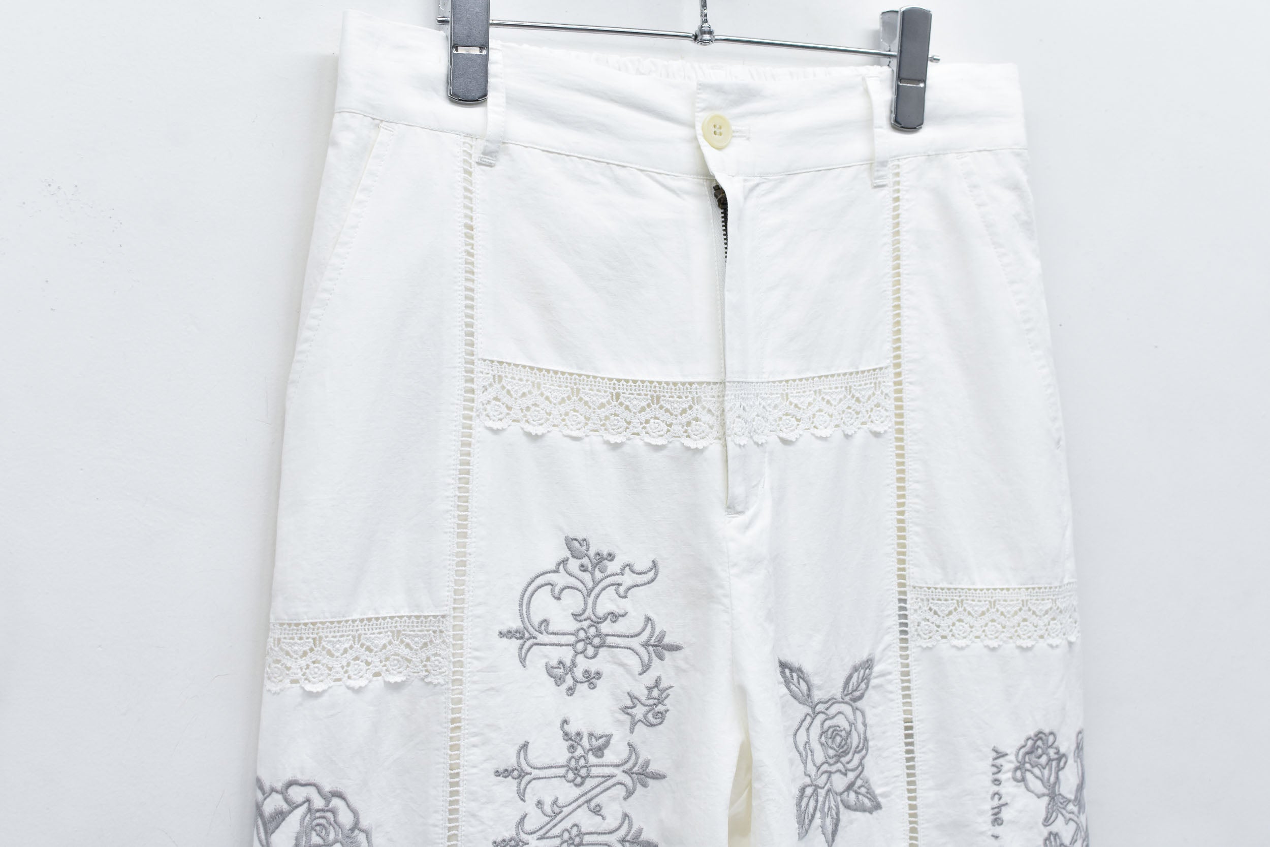 Ladder Race×Embroidery Pants