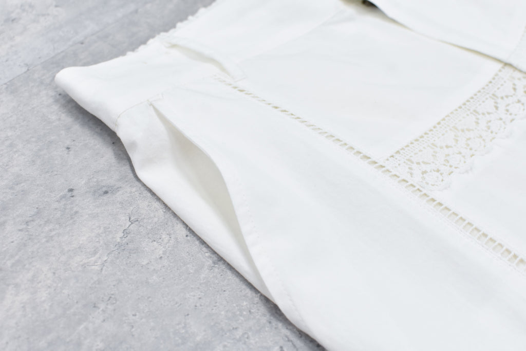 Ladder Race×Embroidery Pants