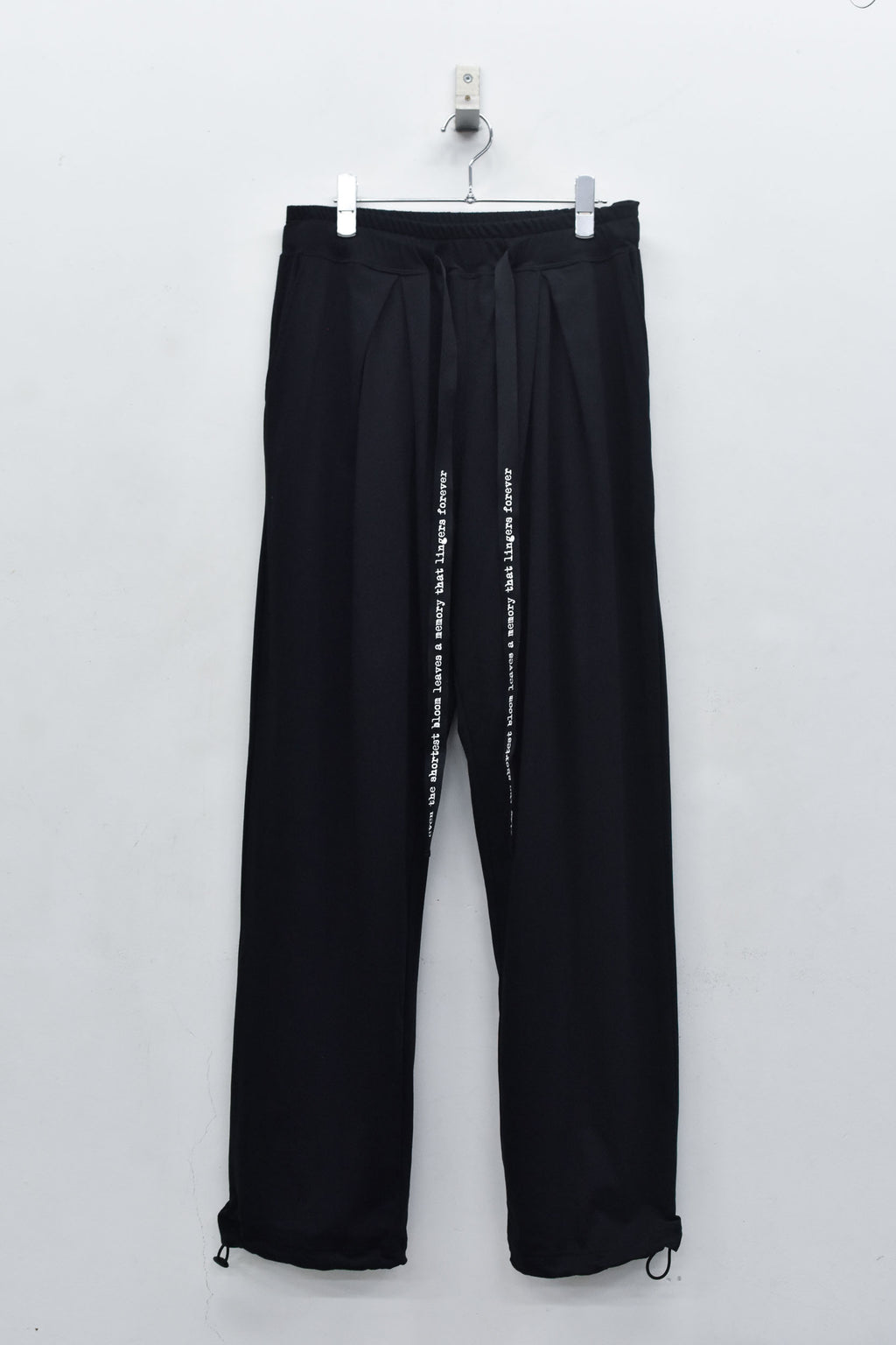 Jersey Tuck Pants / embroidery cord