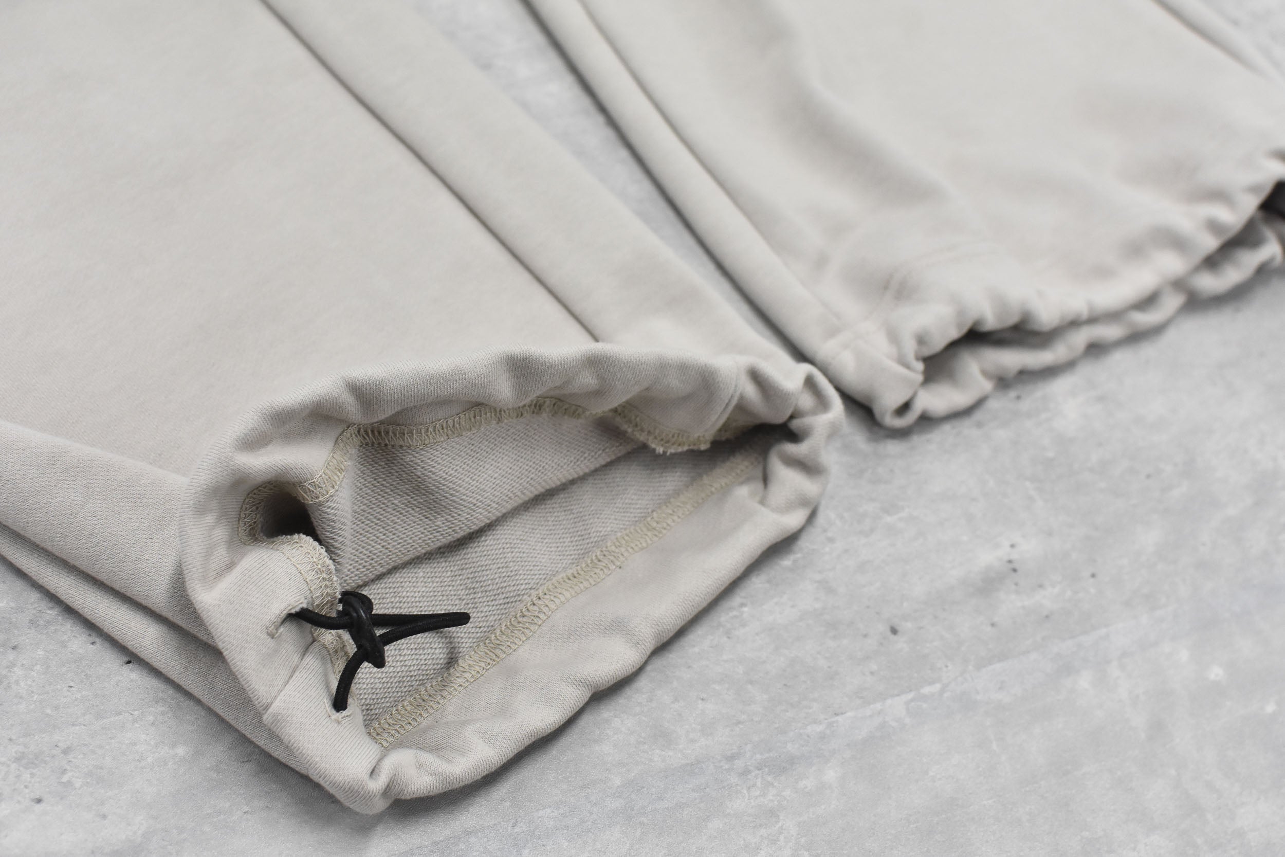 Embroidery Wrinklework Sweatpants /print