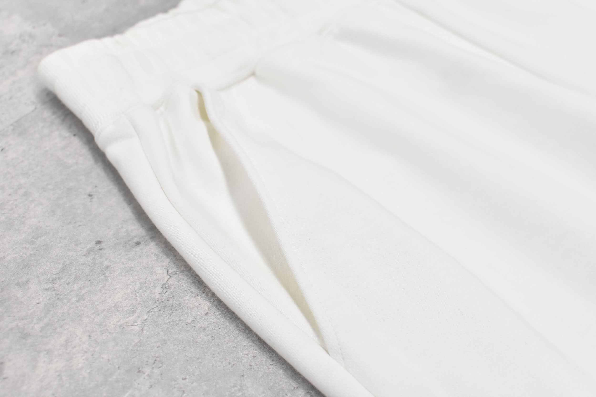 Embroidery Wrinklework Sweatpants /print