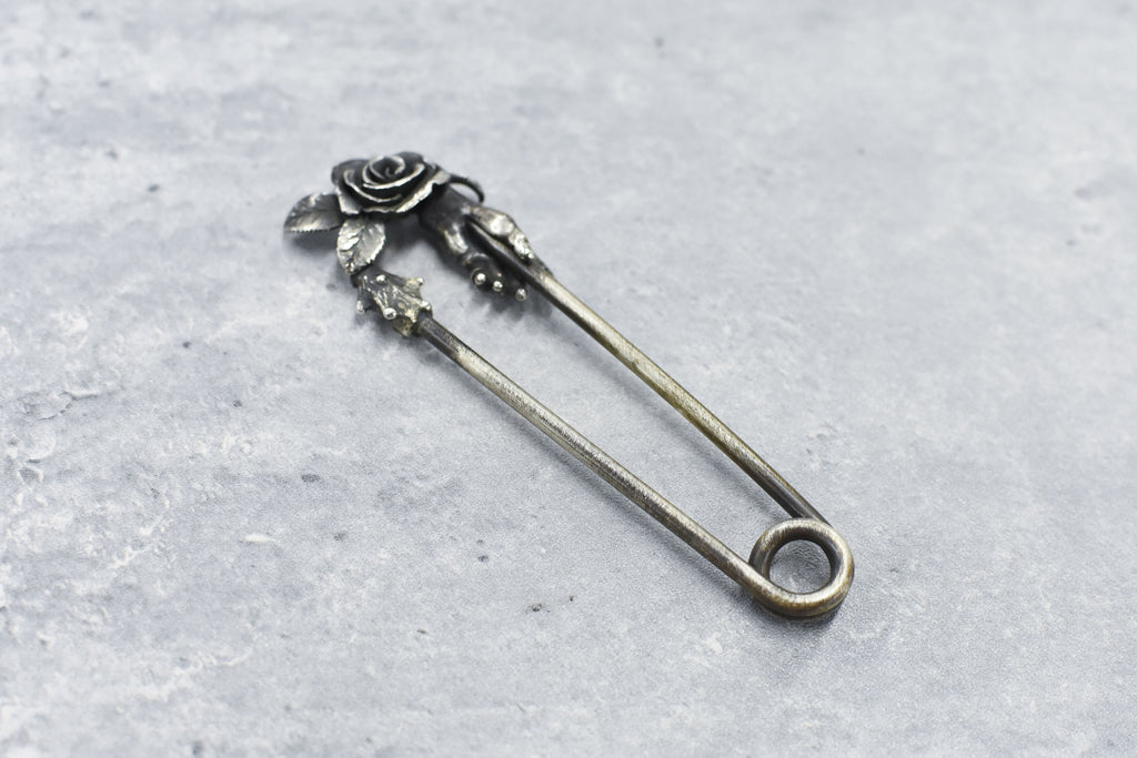 ROSE Pin