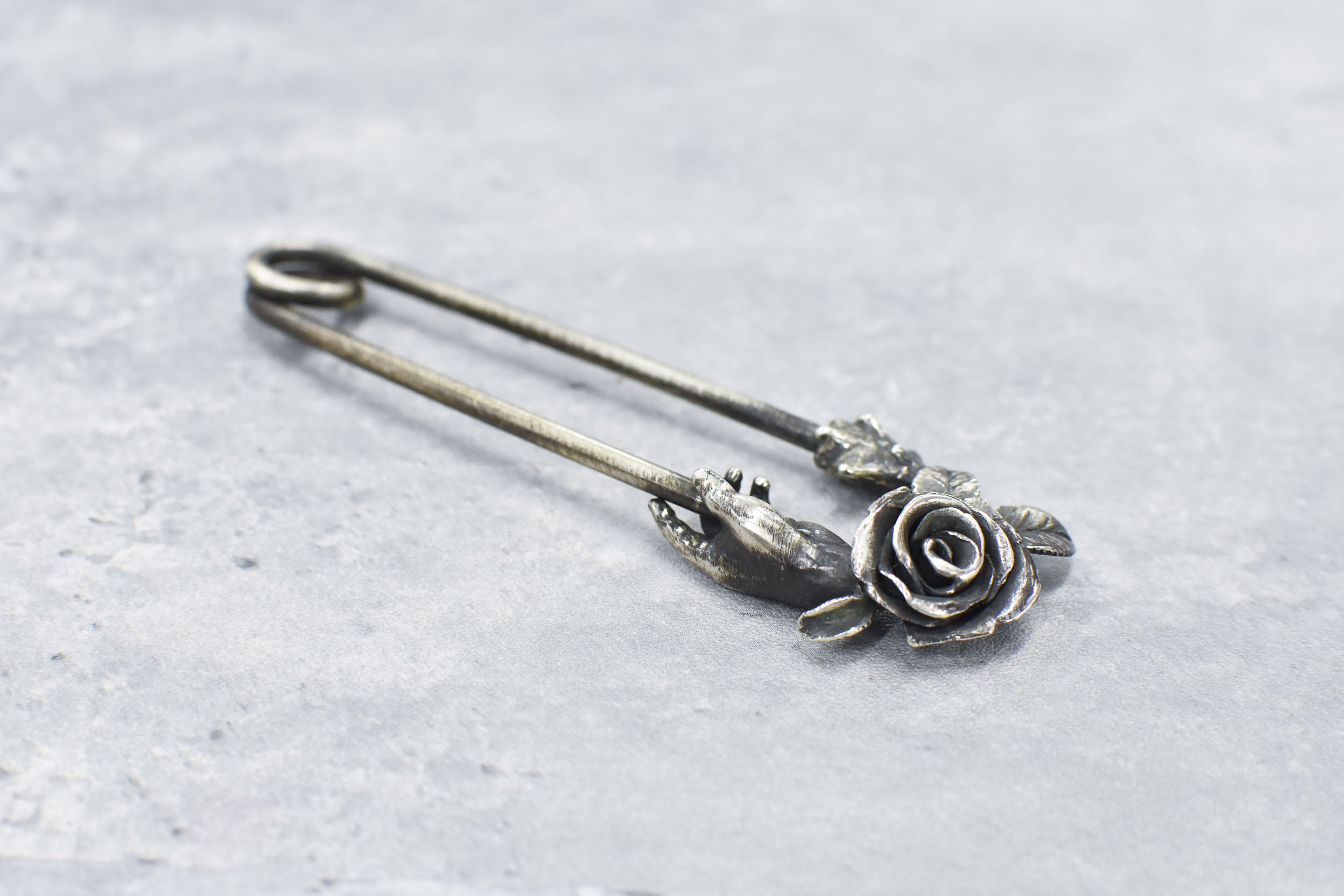 ROSE Pin