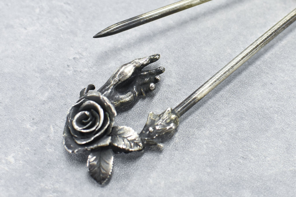ROSE Pin